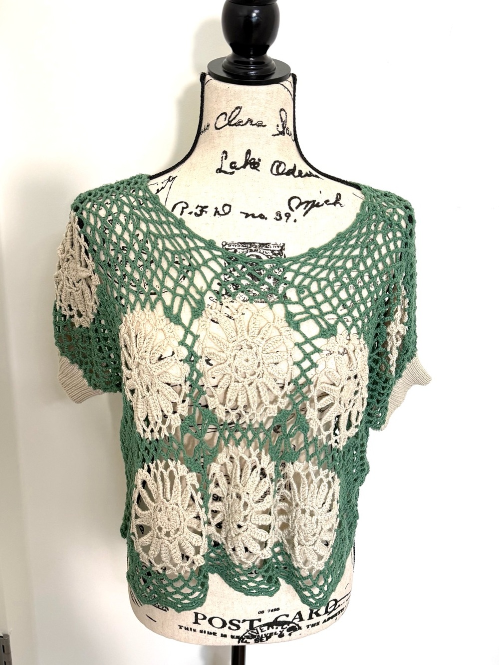 Umgee Green Cream Crochet Granny Square Crop Sweater Boho Cottagecore Farmhouse
